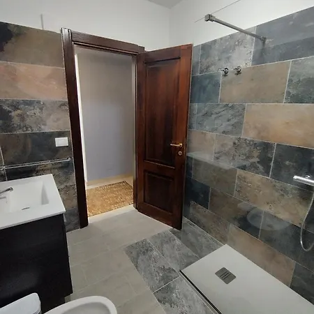 V&j Apartment *